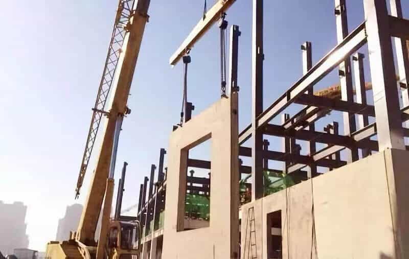 Prefabricated steel structure building
