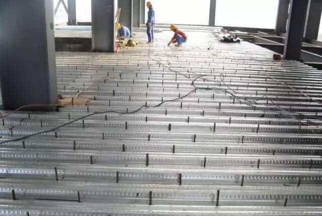installation of floor deck