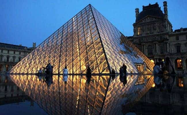 Louvre pyramids